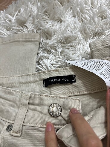 xs Beden Krem renk kot jean