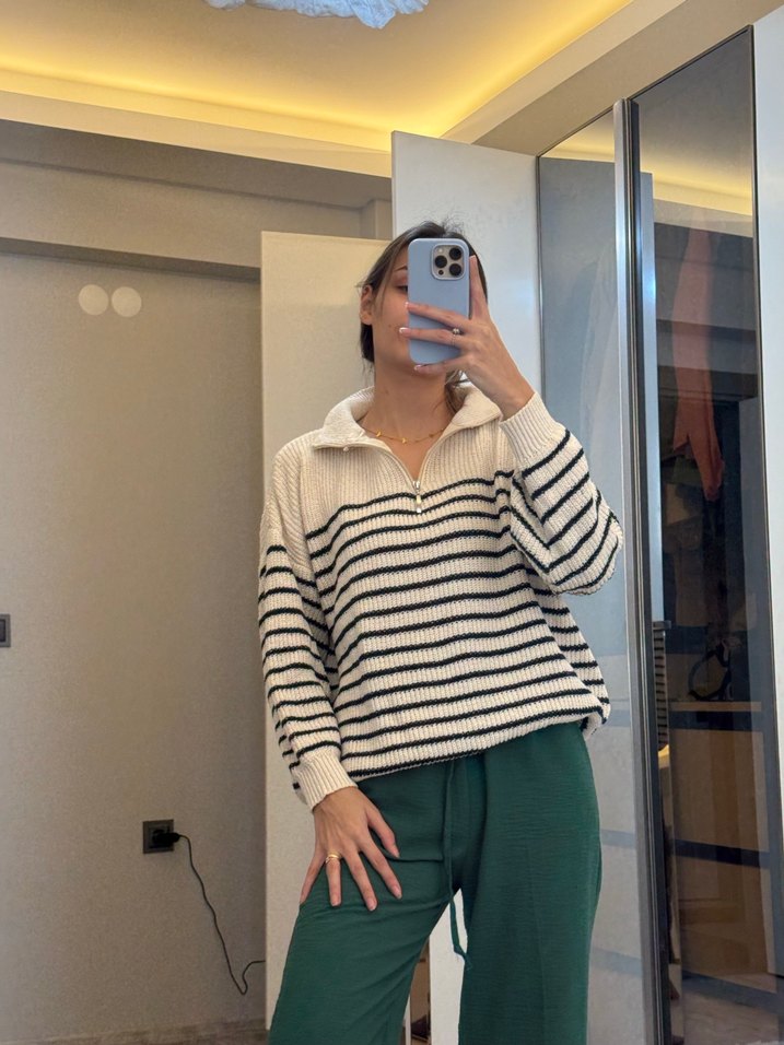 Yarım Fermuarlı Çizgili Kadın Triko - Görsel 4