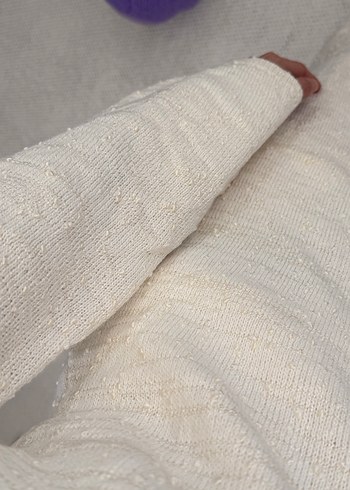 Beyaz Yüksek Yakalı Rahat Kadın Kazak - Görsel 3