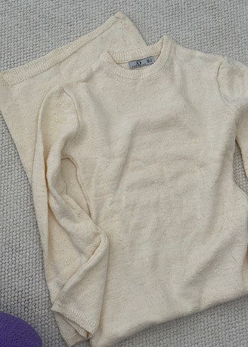 Beyaz Yüksek Yakalı Rahat Kadın Kazak - Görsel 2