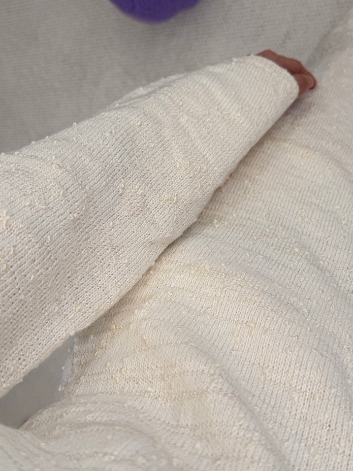 Beyaz Yüksek Yakalı Rahat Kadın Kazak - Görsel 3