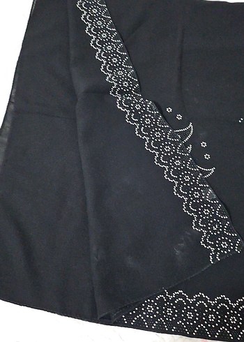 Siyah Drapeli Kadın esarp - Görsel 3