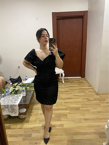 Saten Elbise