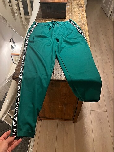 Bershka Bershka yeşil jogger pantolon