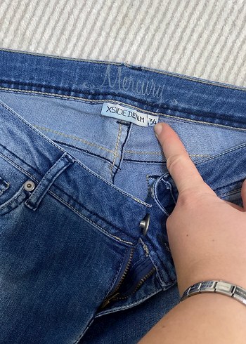 Kadın Mavi Dar Kesim Mini Kot Şort - Görsel 2