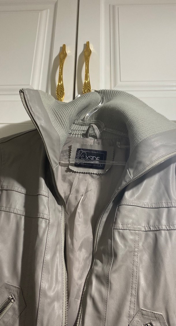 Gri Deri Kadın Ceket Yüksek Yakalı - Görsel 3