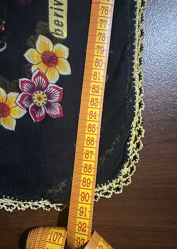 Çiçek Desenli Boncuk Oyalı Yazma - Görsel 3