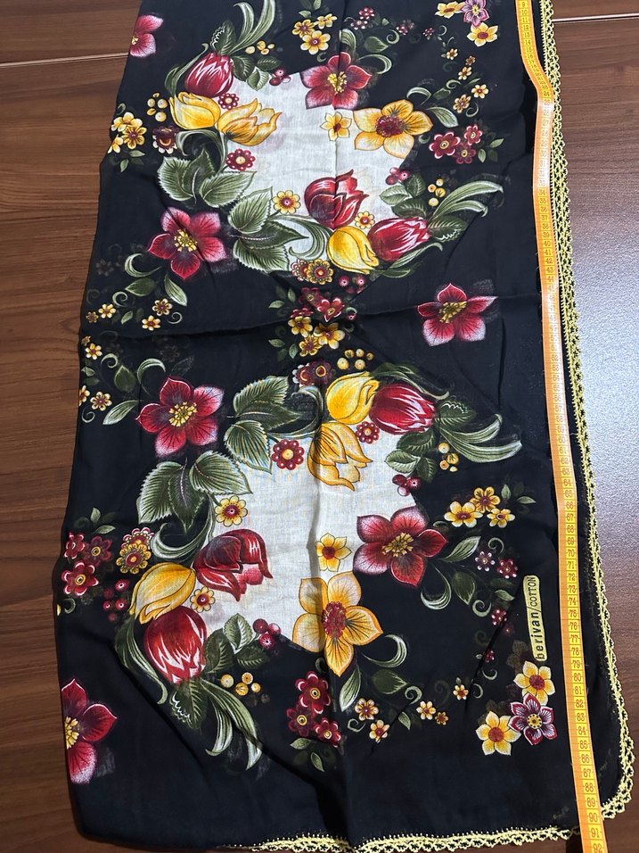 Çiçek Desenli Boncuk Oyalı Yazma - Görsel 4