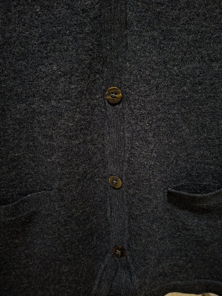 Düğmeli Gri Erkek Yün Süveter - Görsel 2