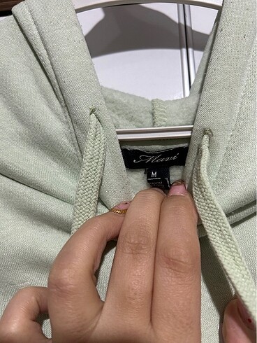 m Beden Sweatshirt