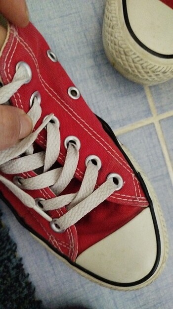 37 Beden kırmızı Renk Kırmızı Converse Ayakkabı