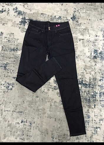 Massimo Dutti Sıfır bayan Jean etiketi kesik ihraç fazlası