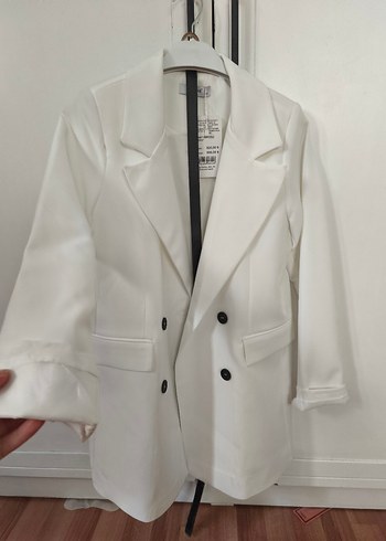 Düğmeli Beyaz Kadın Midi Blazer Ceket