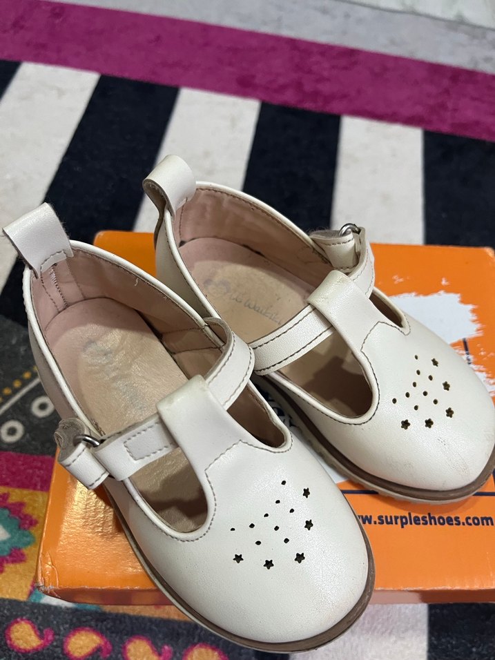 Kız Çocuk Beyaz Tokalı Babet Ayakkabı - Görsel 4