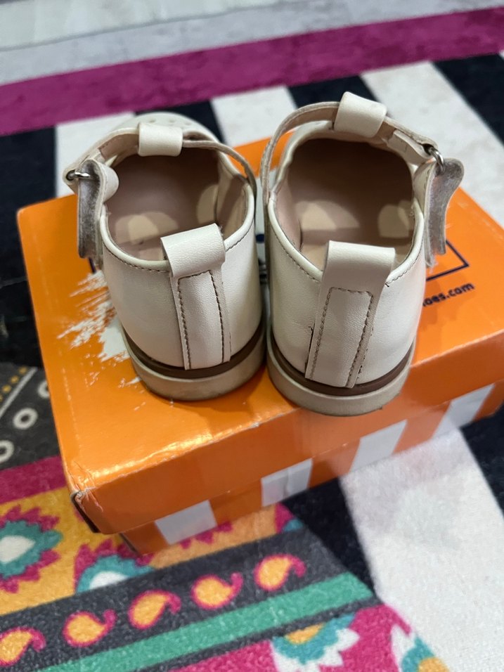 Kız Çocuk Beyaz Tokalı Babet Ayakkabı - Görsel 3