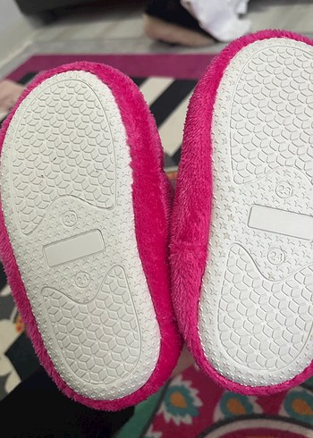 Kız Çocuk Renkli Nakışlı Fermuarlı Ev Terliği - Görsel 4