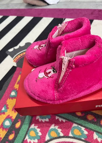 Kız Çocuk Renkli Nakışlı Fermuarlı Ev Terliği - Görsel 3