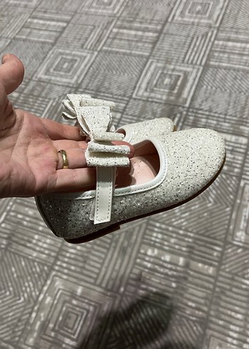 Kız Çocuk Beyaz Fiyonklu Babet - Görsel 2