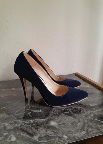 Diğer Lacivert Piliseli Stiletto Topuklu Kadın Ayakkabı