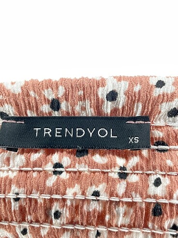 xs Beden çeşitli Renk Trendyol & Milla Bluz %70 İndirimli.
