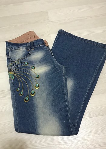 Nakışlı düşük bel 2000ler Kot Pantolon İspanyol Paça