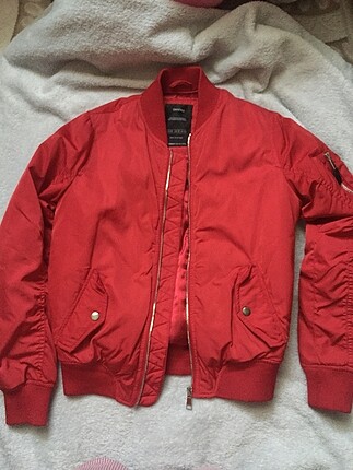 Bershka kırmızı bomber ceket