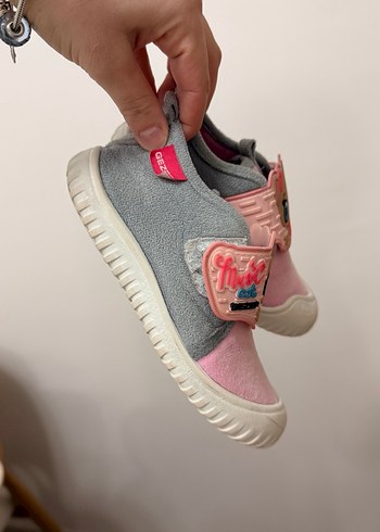 Gezer Kız Çocuk Pembe Cırtlı Spor Ayakkabı - Görsel 2