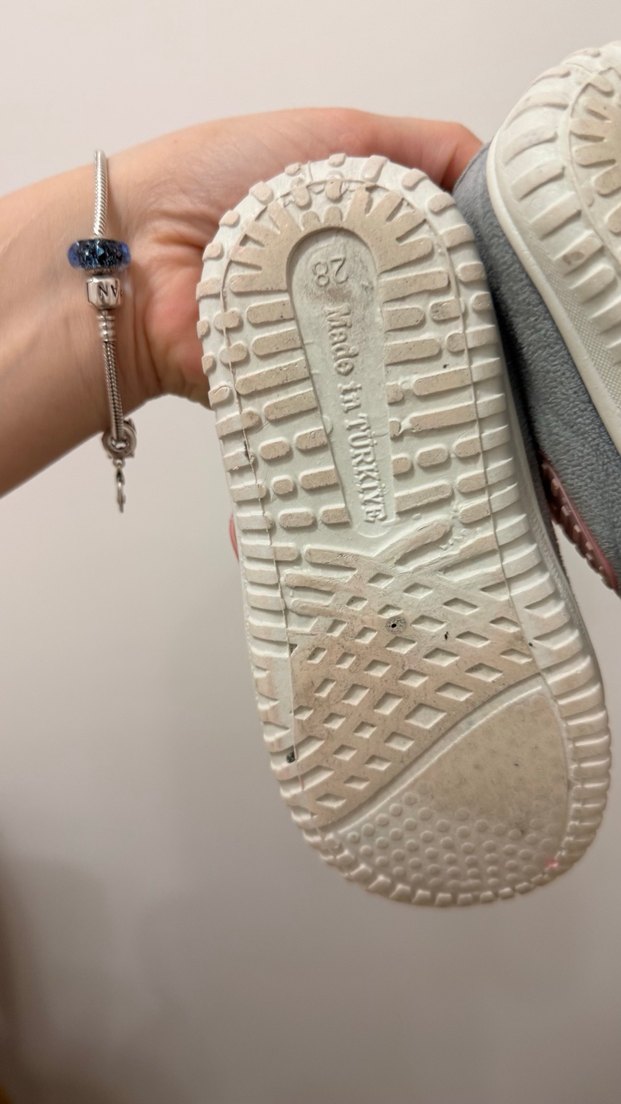 Gezer Kız Çocuk Pembe Cırtlı Spor Ayakkabı - Görsel 4