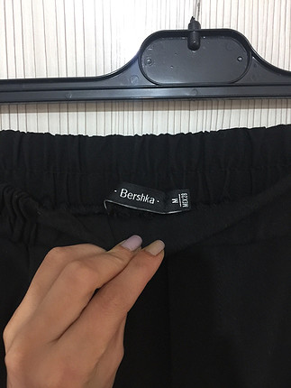 m Beden Bershka havuç pantolon 