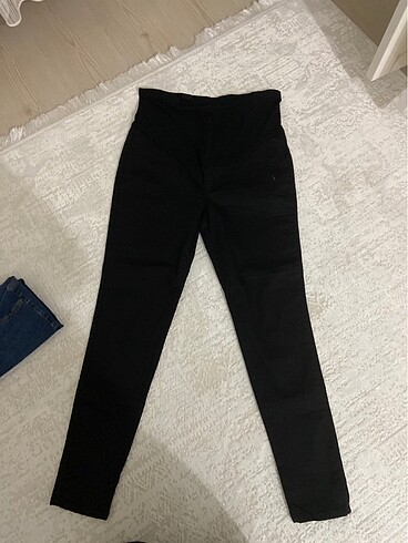 Siyah hamile pantalonu