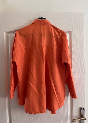 Turuncu Gömlek - Görsel 3