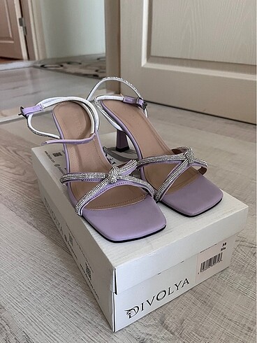 Topuklu sandalet - Görsel 3
