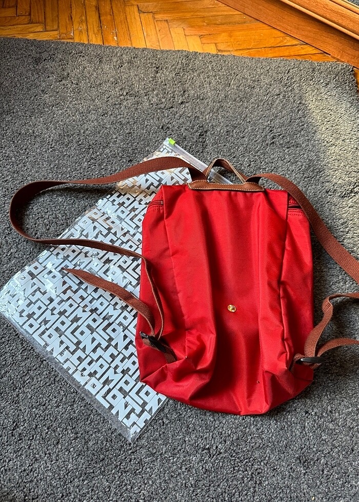 Longchamp kırmızı sırt çantası - Görsel 2