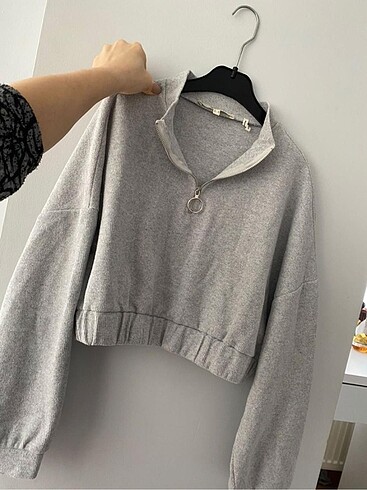 Crop sweat