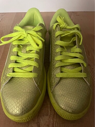 38,5 Beden sarı Renk Puma Basket Future Metallic Neon Yellow