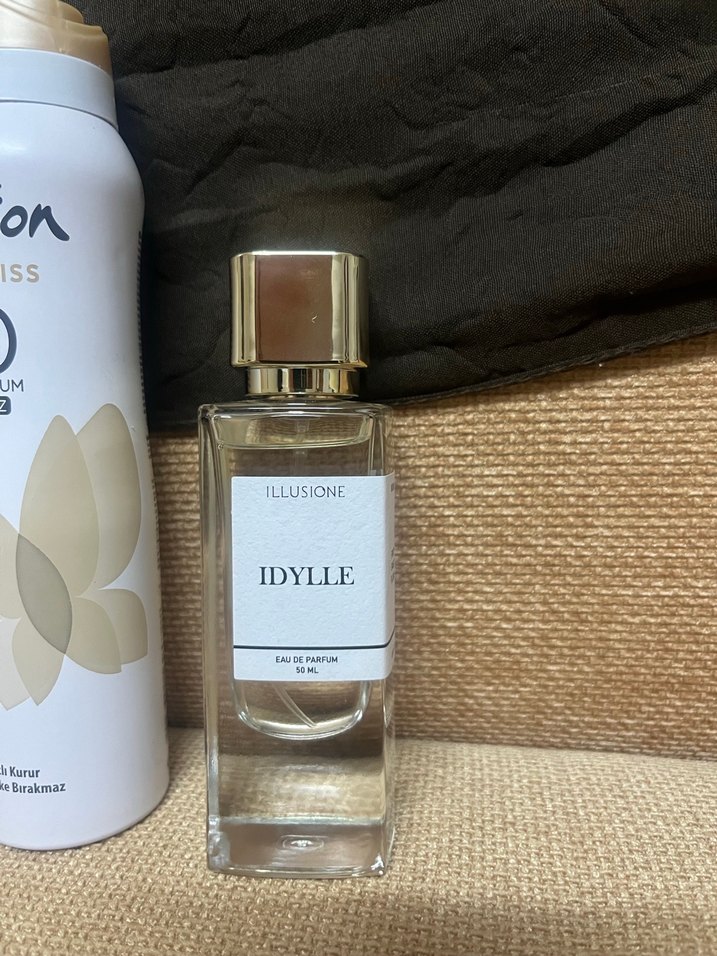 Emotion Gold Bliss Kadın Deodorant ve Idylle Parfüm - Görsel 2