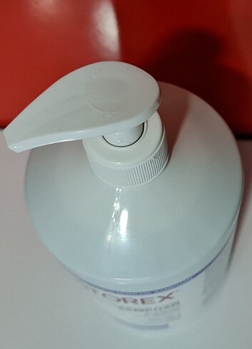 Diğer RESTOREX saç dökülmesine karşı şampuan. 1000 ml.