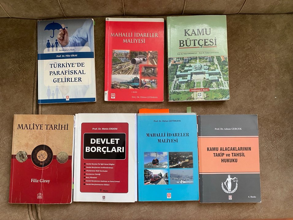 Bursa Uludağ Üniversitesi Maliye bölümü kitapları - Görsel 4