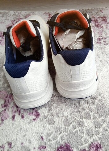 43 Beden Skechers art fit ayakkabı