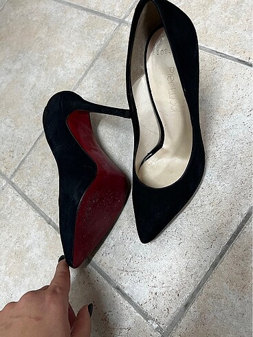 38 Beden siyah Renk Siyah süet kırmızı taban stiletto