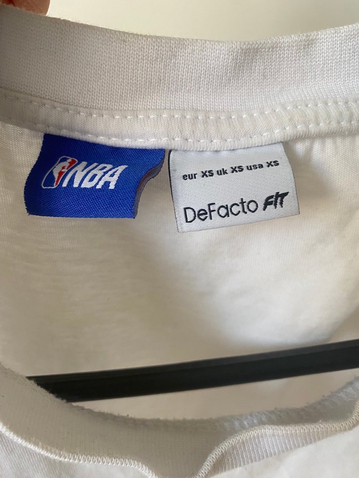 Defacto marka NBA crop tshirt - Görsel 2