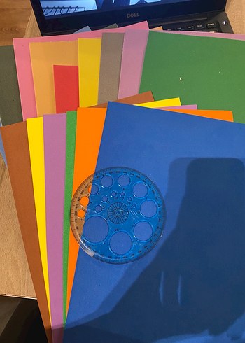 15 adet eva (9u arkası yapışkanlı) ve cetvel