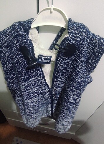 LC Waikiki erkek çocuk yelek