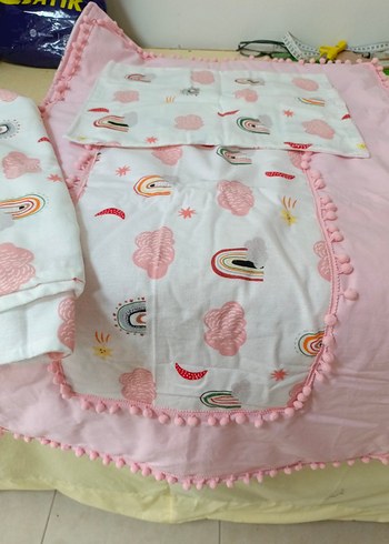 Pembe Nakışlı Çocuk Battaniyesi - Görsel 4