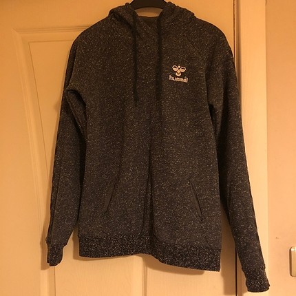 Hummel sweat