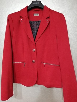 kırmızı ceket 