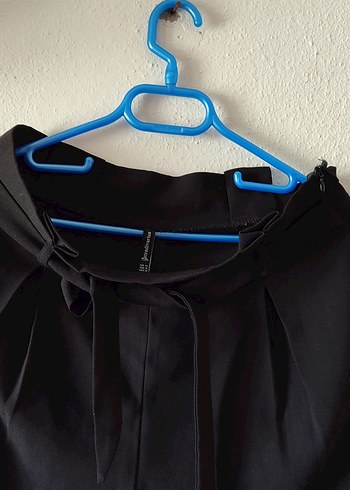 Kadın Siyah Kemerli Mini Şort - Görsel 4