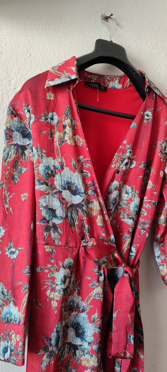 Kırmızı Çiçek Desenli Uzun Bohem Kadın Elbise - Görsel 4