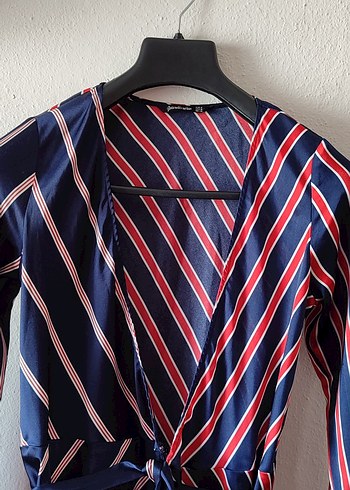 Çizgili V Yaka Uzun Kadın Elbise - Görsel 2