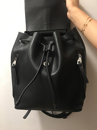 Zara siyah sırt çantası